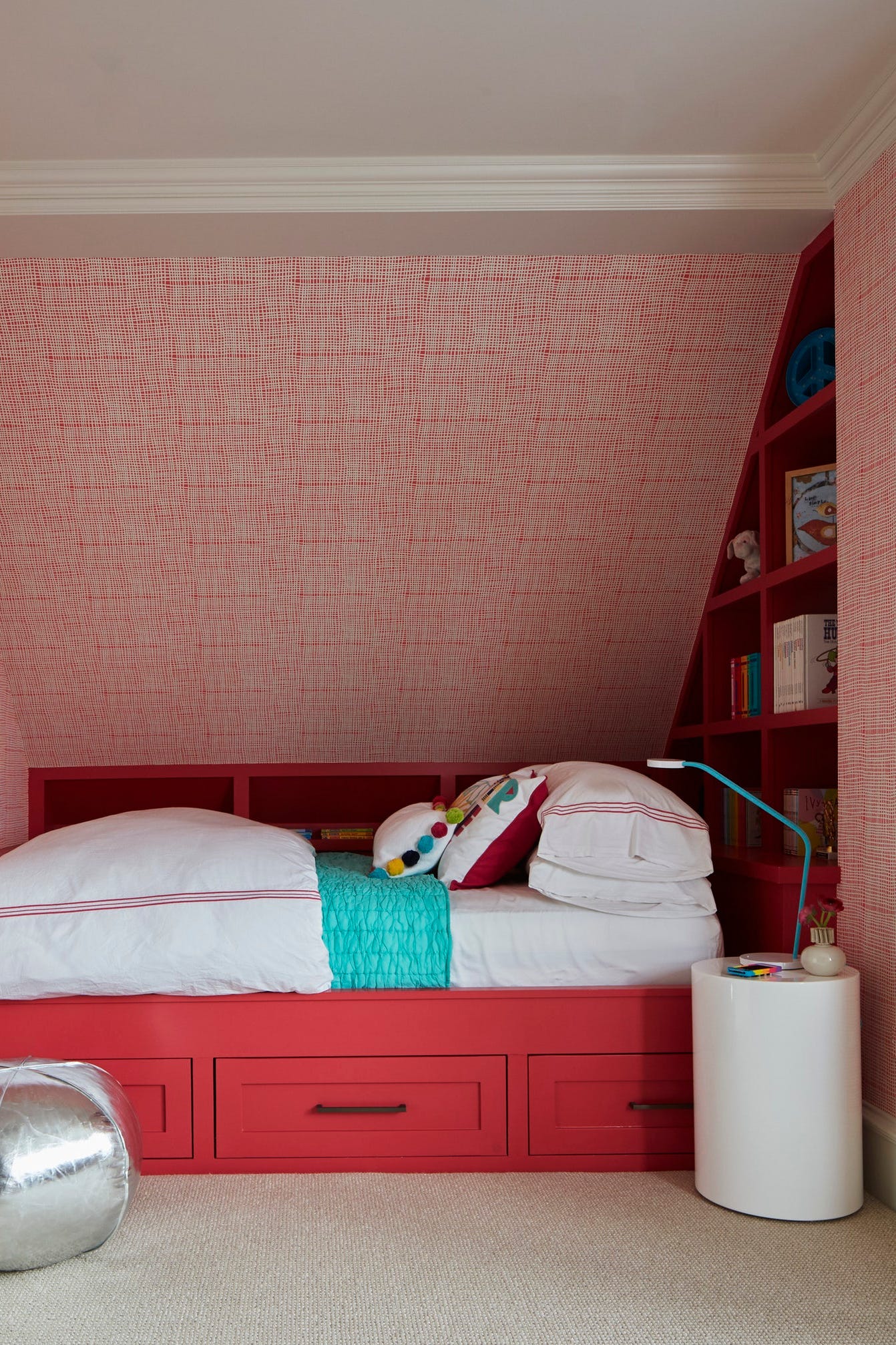11 Unique Red Bedroom Ideas - Red Decor Ideas for Bedroom