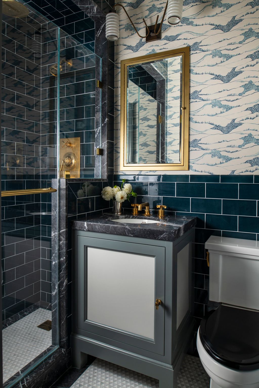 20 Blue Bathroom Ideas, From Seriously Fun Wallpaper to Moody Hexagonal Tile | Architectural Digest