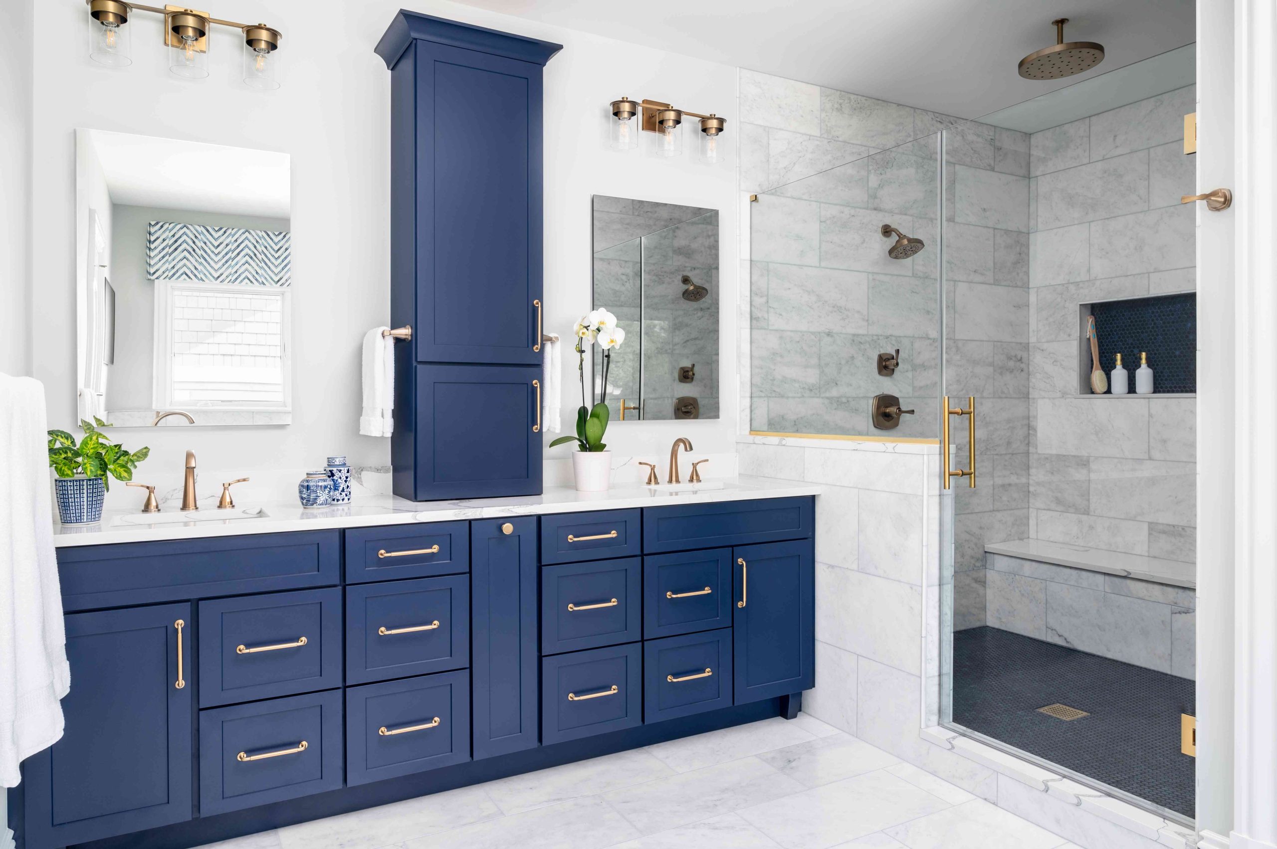 28 Blue Bathroom Vanity Ideas for Your Next Project