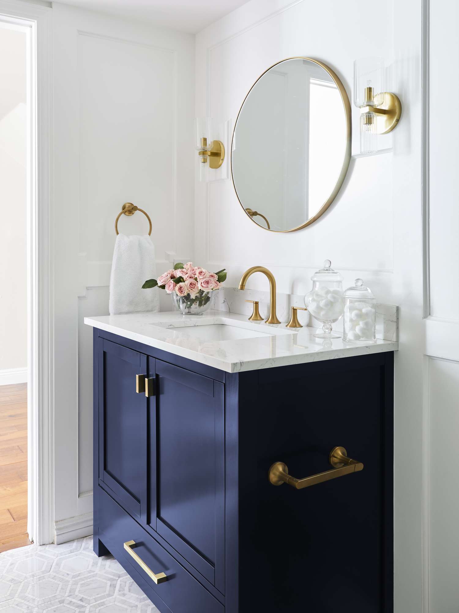 28 Blue Bathroom Vanity Ideas for Your Next Project