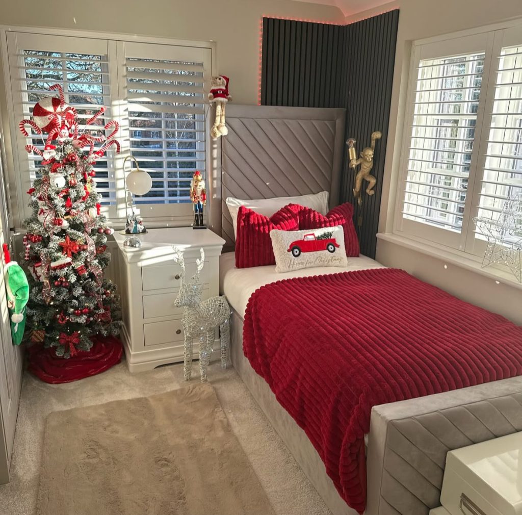 How to Decorate a Kids' Bedroom for Christmas - 22 Easy Wins