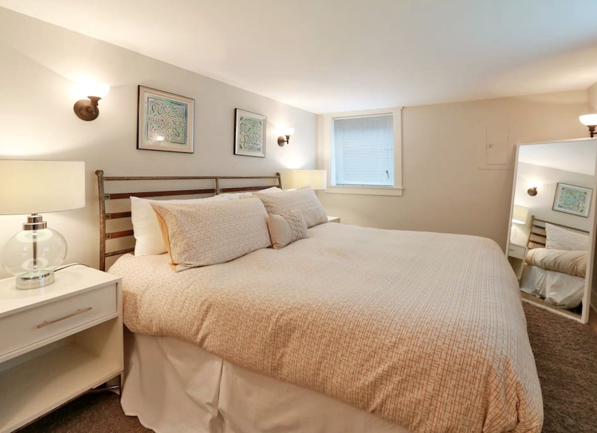 14 Tips for a Cozy Basement Bedroom - Bob Vila