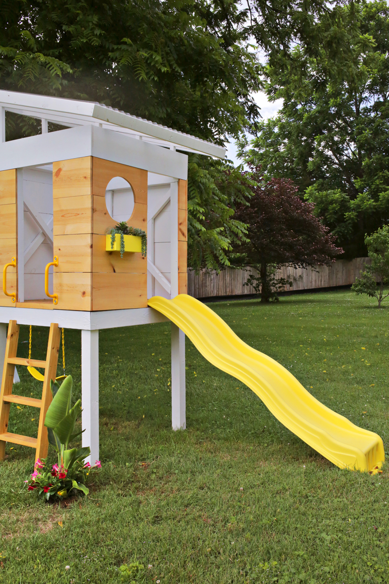 15 of our favorite modern outdoor playhouses | DIY + Crafts, Nursery + Kids Room Decor, toys + play | 100 Layer Cakelet