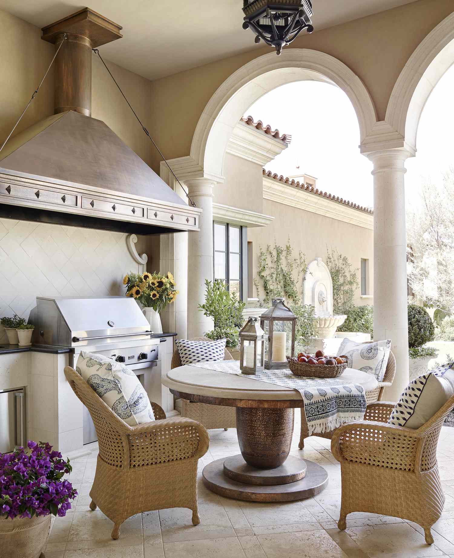 15 Outdoor Grill Ideas for Your Summer Entertaining Spot