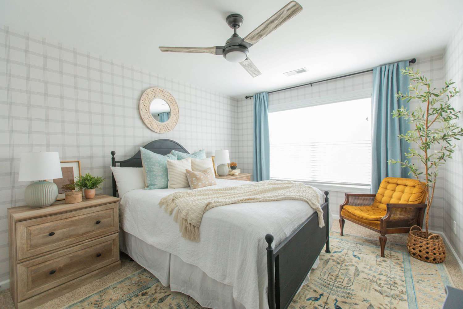 15 Stunning Blue Color Combinations for Your Bedroom