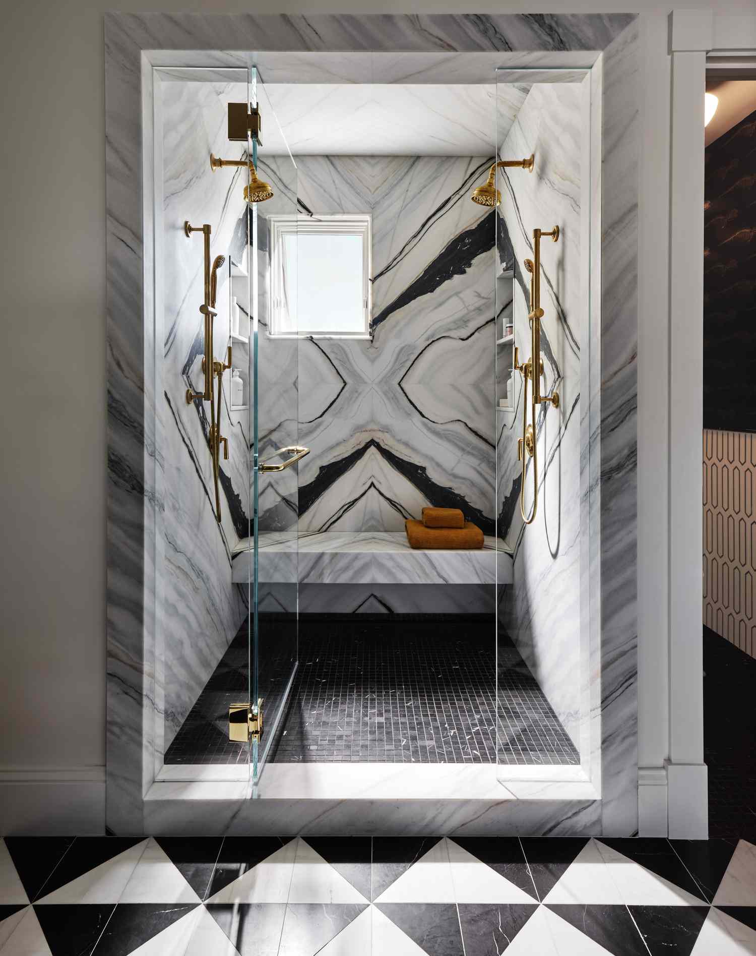 17 Walk-In Shower Ideas for a Beautiful Home Oasis