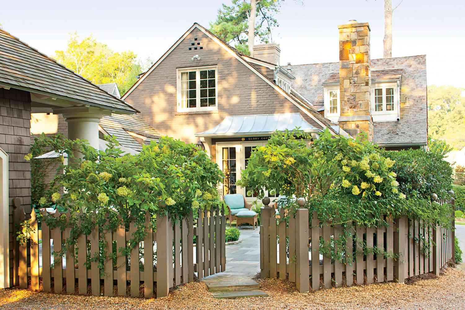 23 Backyard Fence Ideas For Every Space