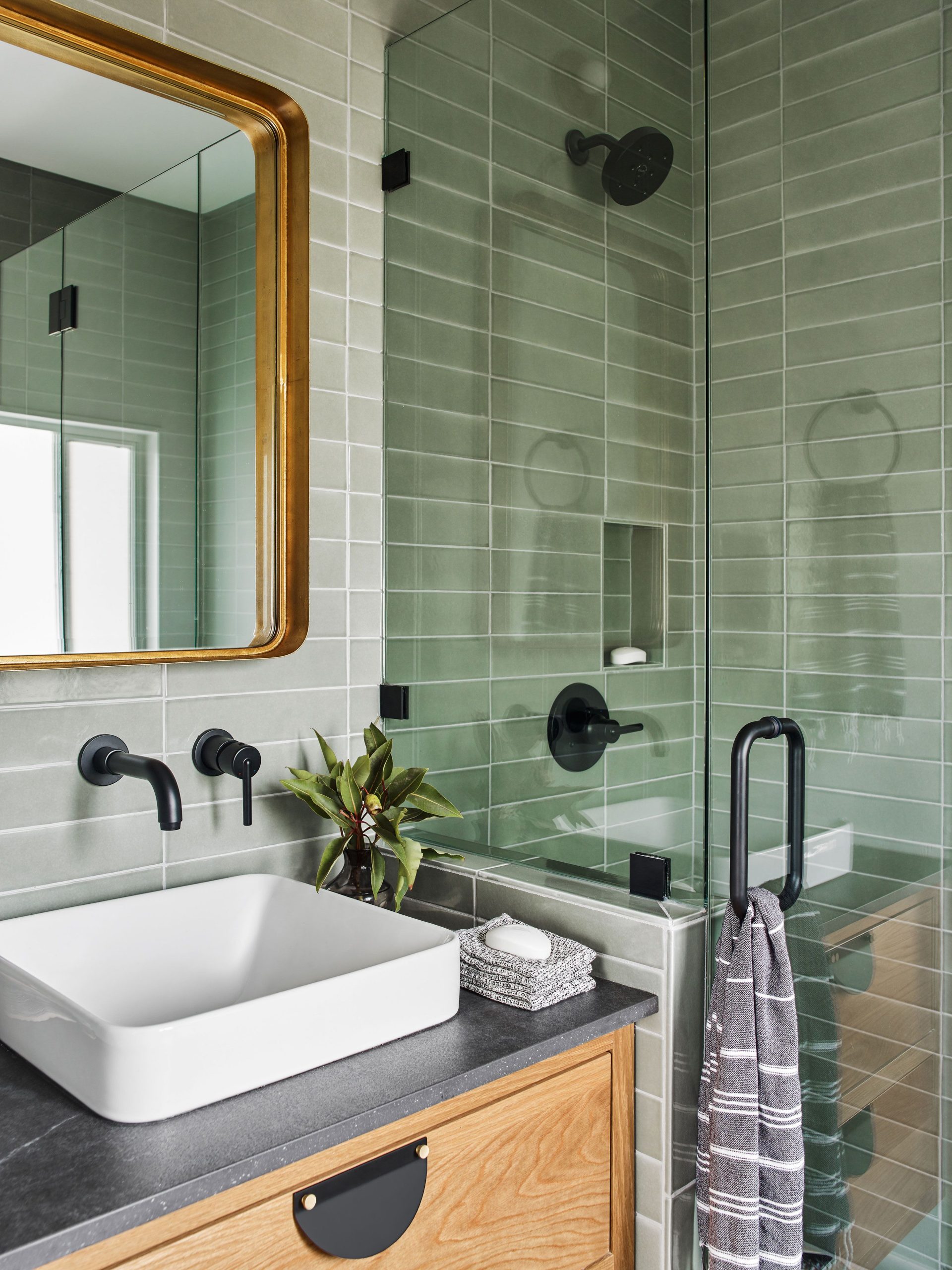 23 Gorgeous Green Bathroom Ideas