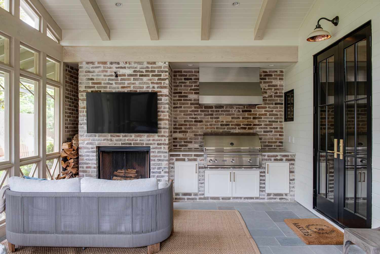 26 Covered Outdoor Kitchen Ideas for Elevated Cookouts