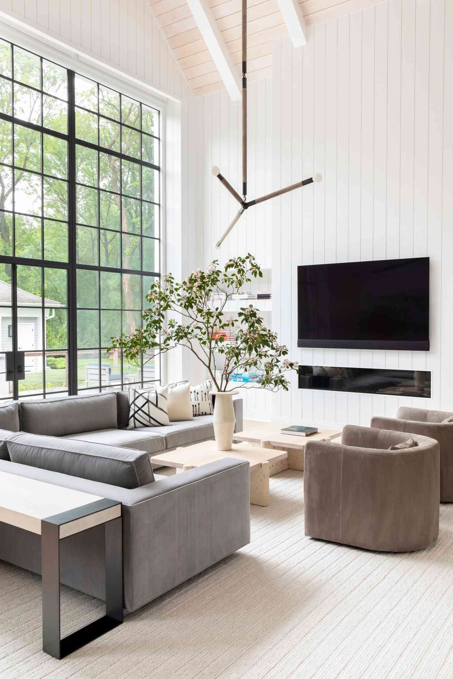 27 Linear Fireplace Ideas That Are Sleek and Modern