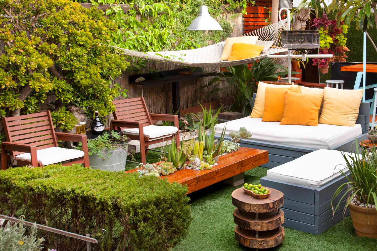 27 Small Backyard Ideas to Transform Your Outdoor Space