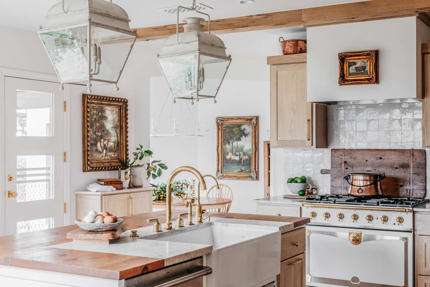 28 Classic French Country Kitchen Ideas