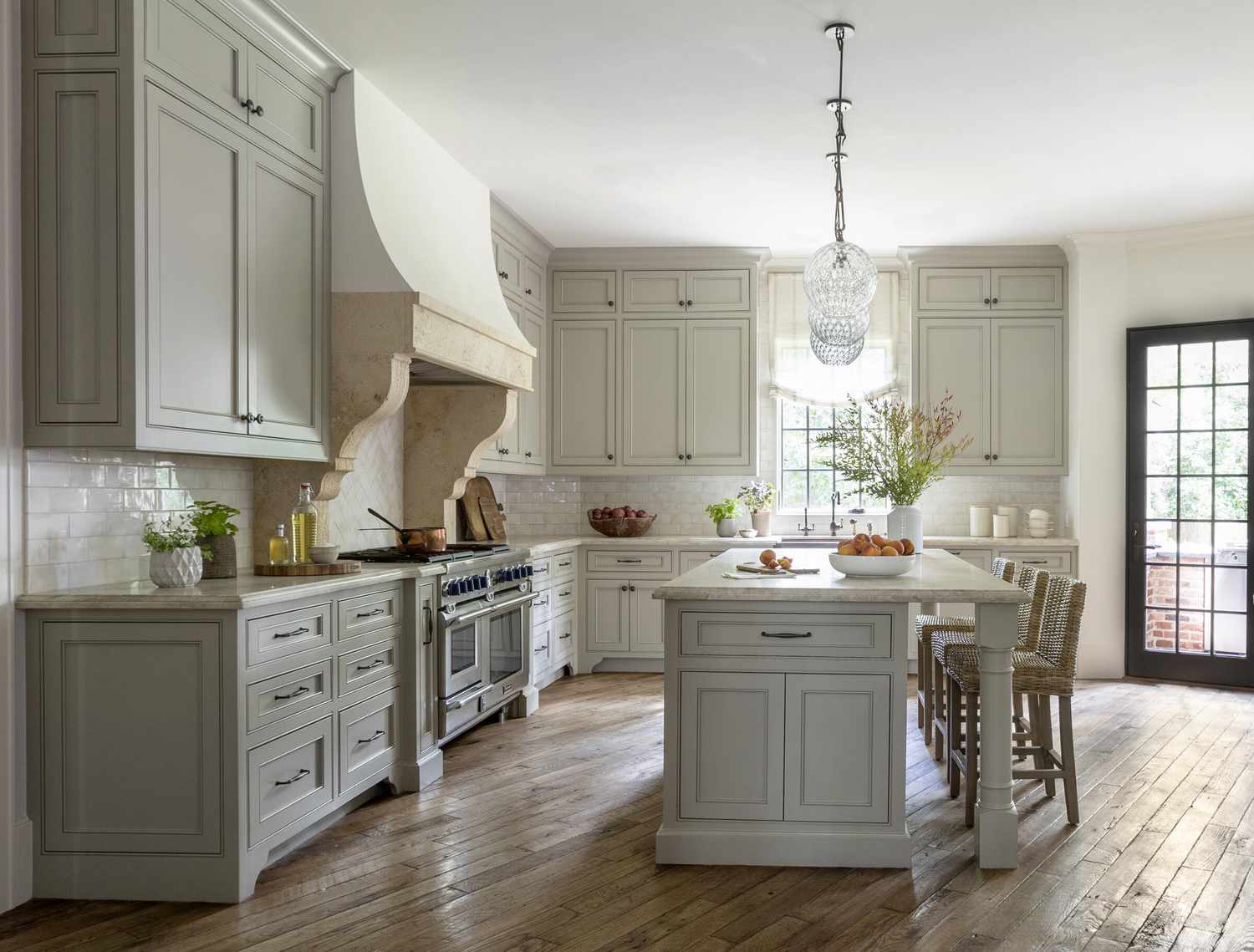 28 Classic French Country Kitchen Ideas