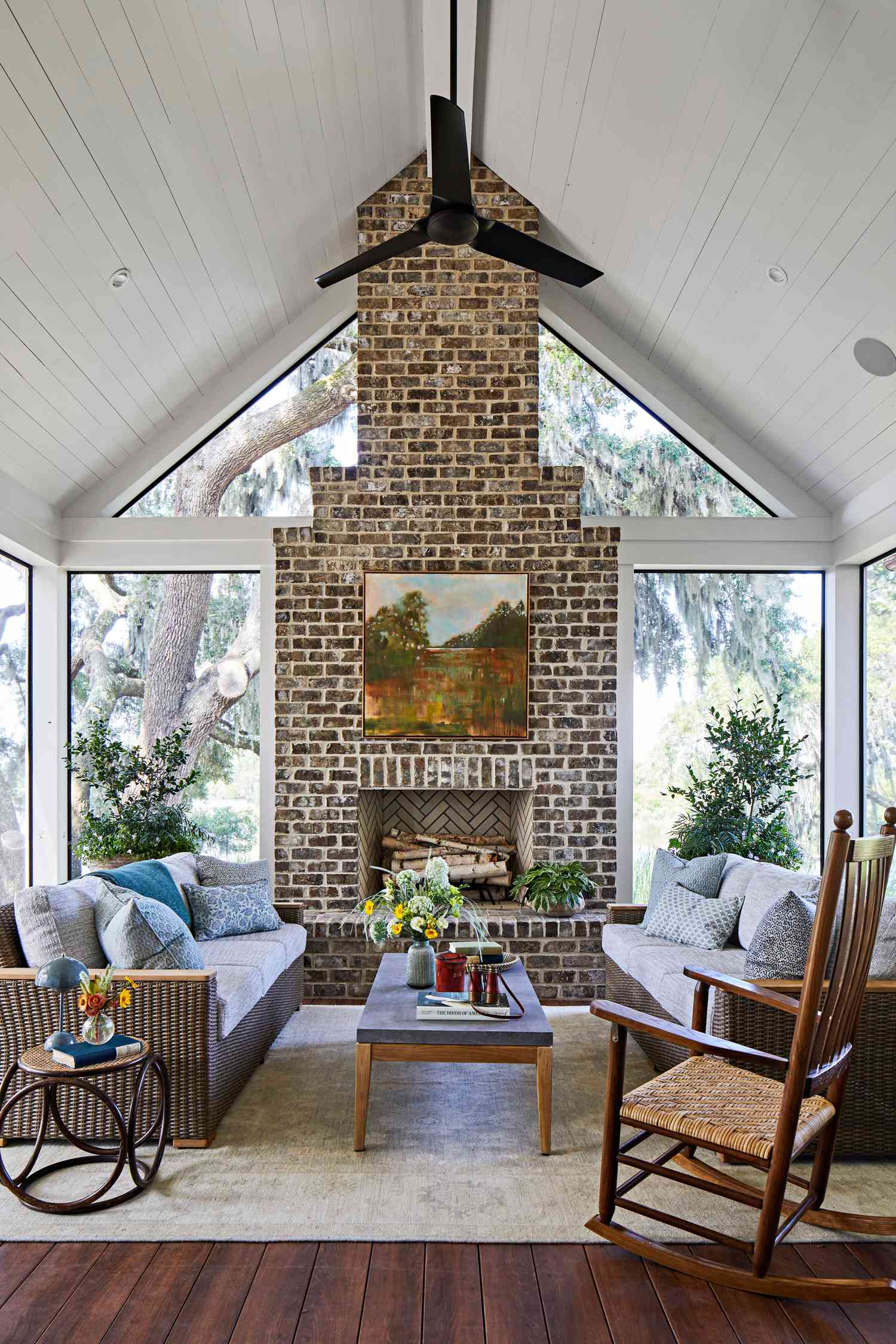 32 Outdoor Fireplace Ideas For A Glowing Retreat