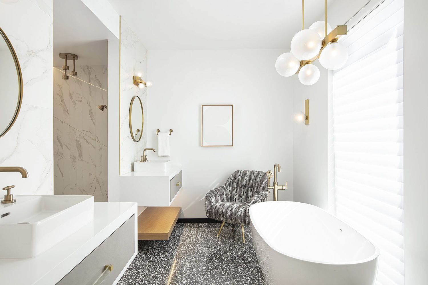 51 Dynamic Black-and-White Bathroom Ideas