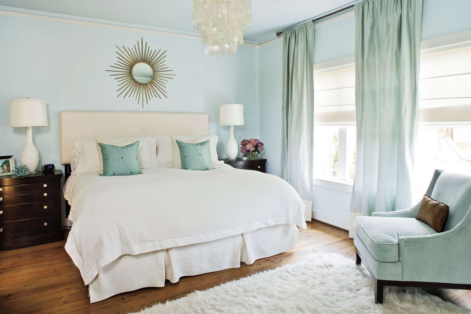 53 Beautiful Blue Bedroom Ideas To Make A Soothing Space