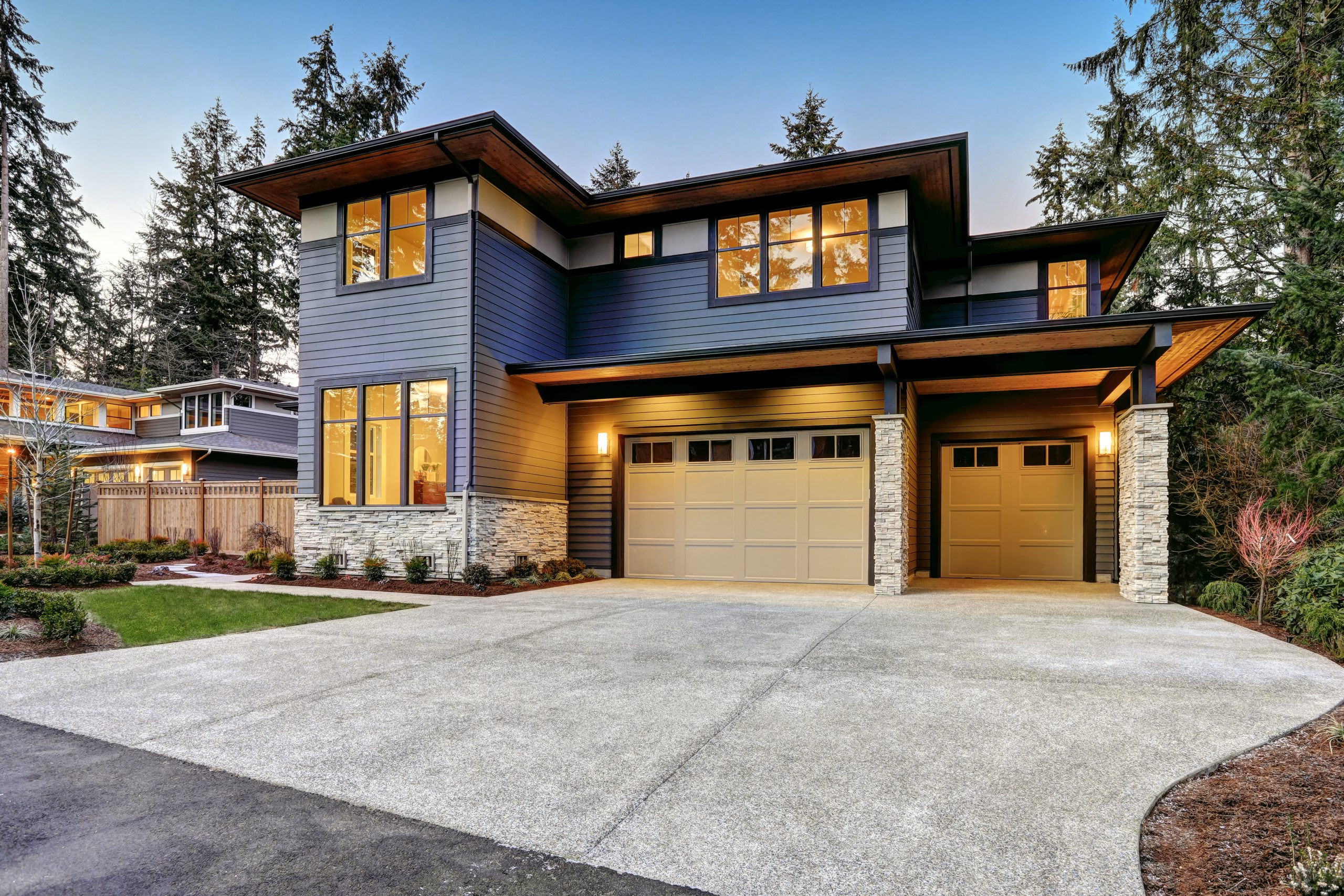 7 Driveway Trends on Their Way Out, According to Real Estate Pros | Apartment Therapy