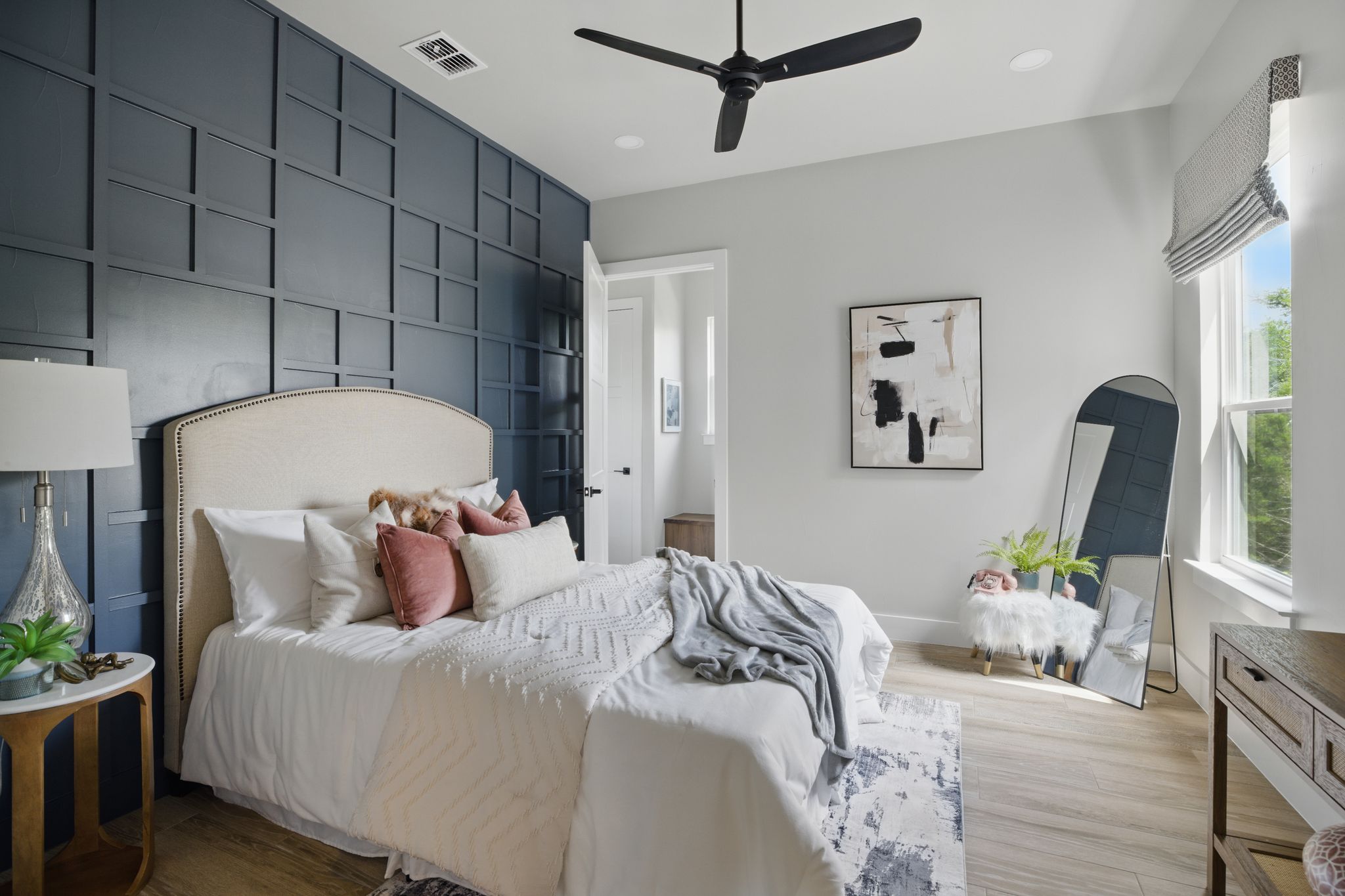 8 Best Contemporary Master Bedroom Ideas | The Staging Co.