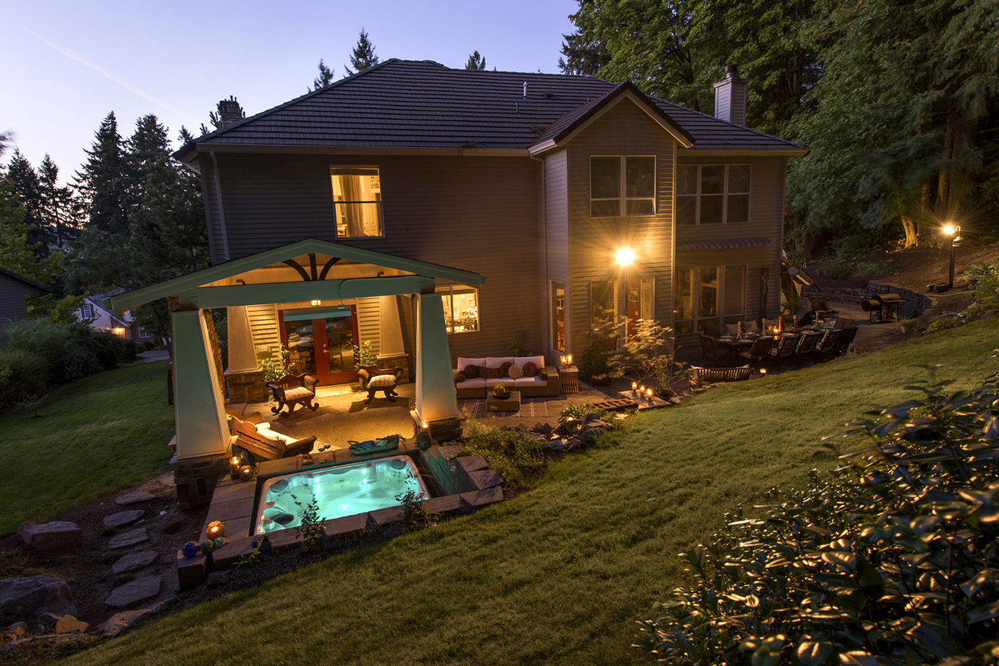 Above Ground Hot Tub's & Spa's - Premier Backyard Living