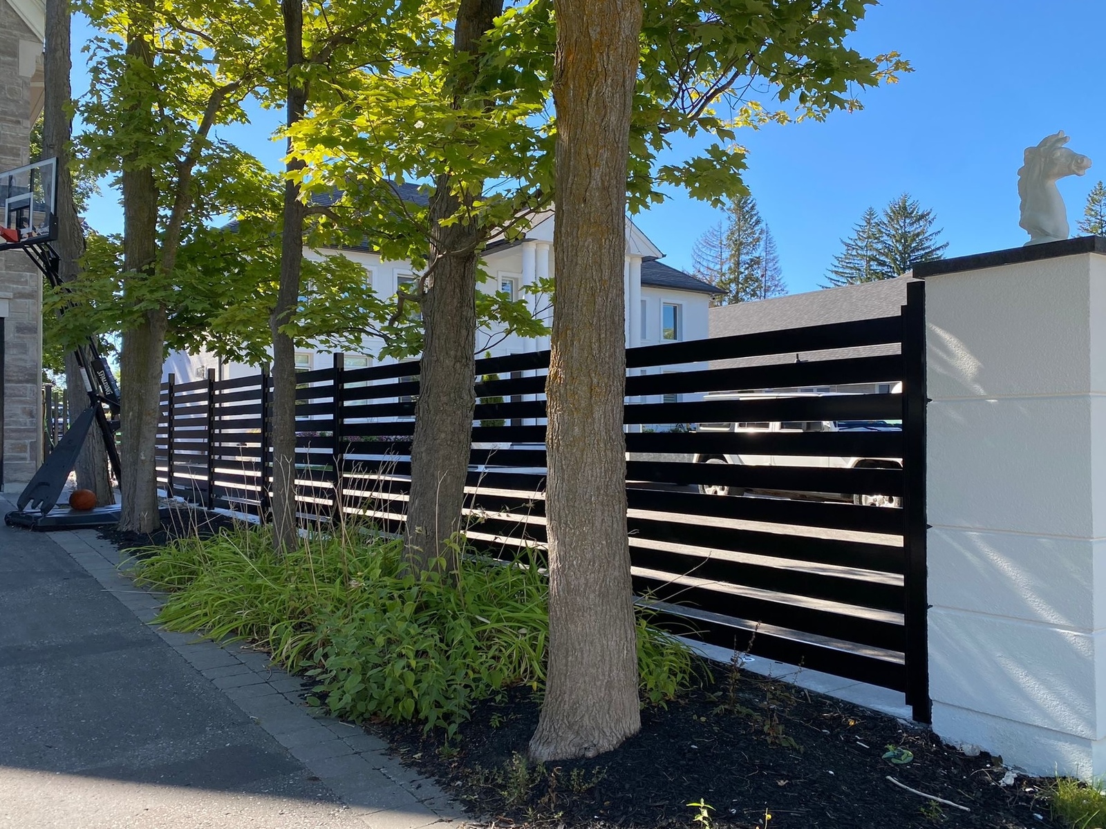 Aluminum Horizontal Slat Fence - Modern Fence Panels