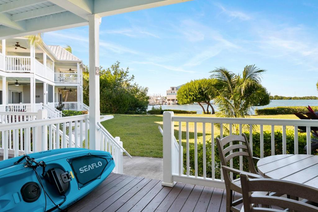 Beach House Getaway - 2BR 2-5BA Coastal Villa, Duck Key (updated prices 2026 )