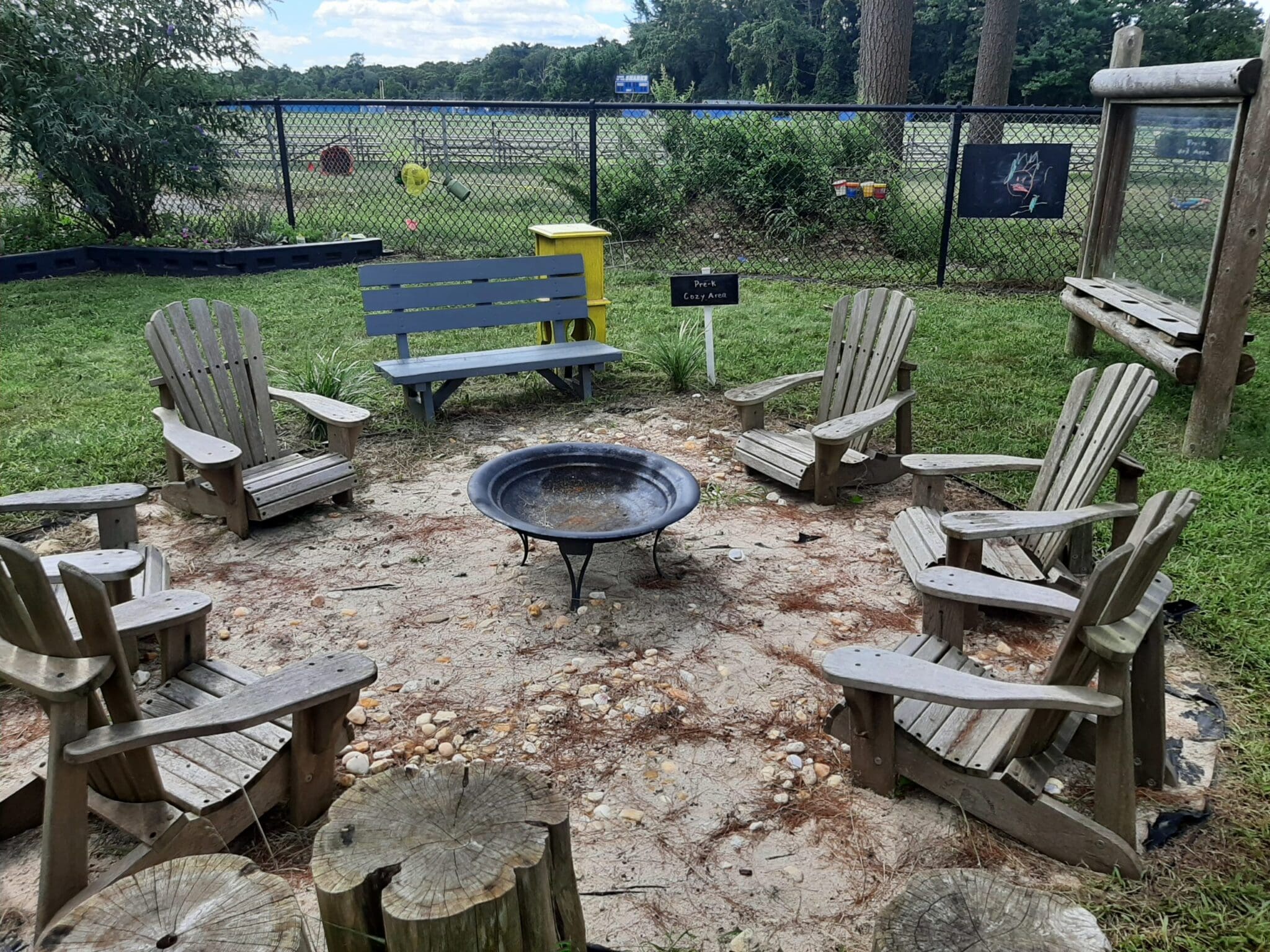 Campus Kids Children's Learning CenterPre-k Outdoor Classroom - Nature Explore Program