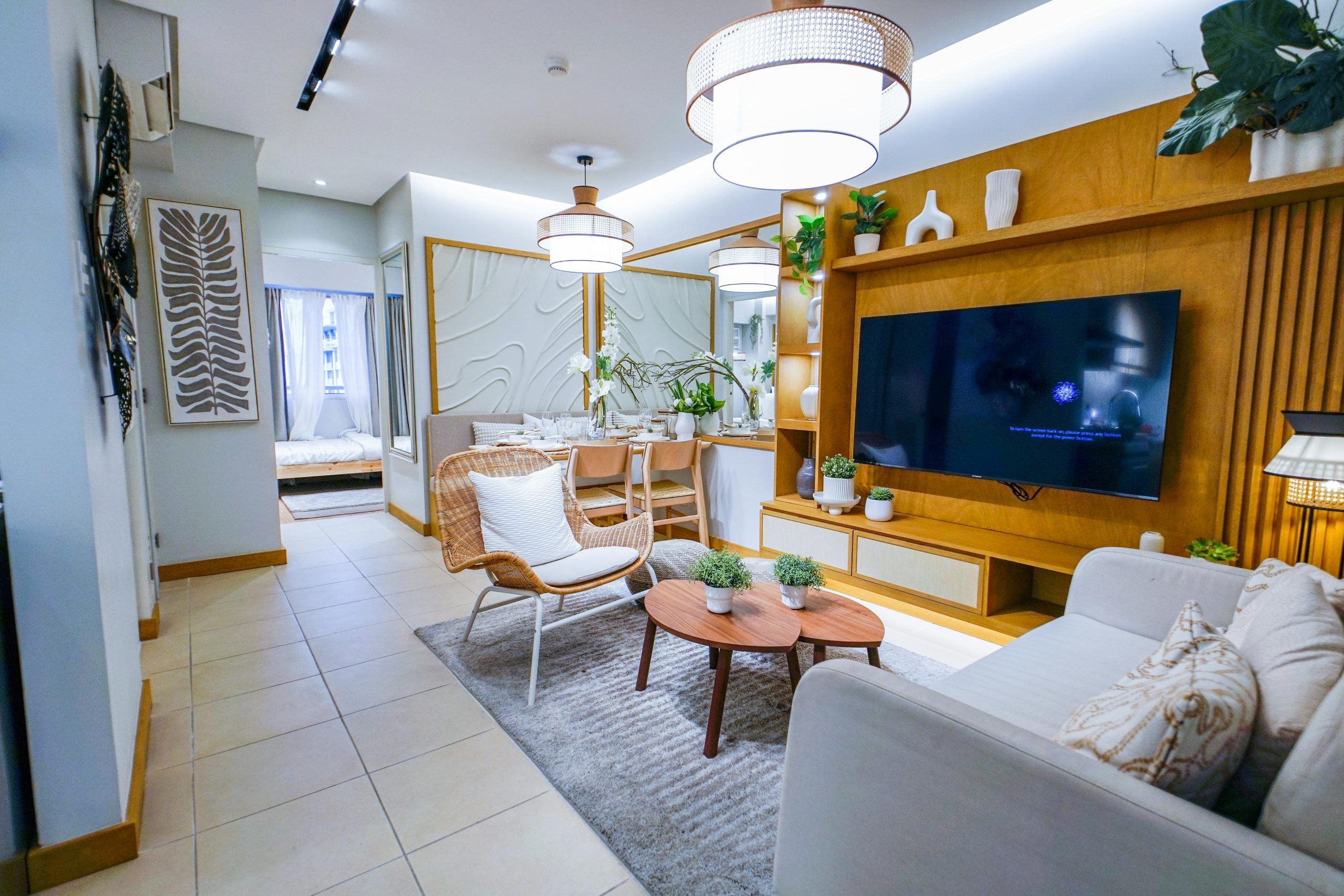 Chic and stylish living room featuring contemporary furniture and decor, perfect for modern homes.