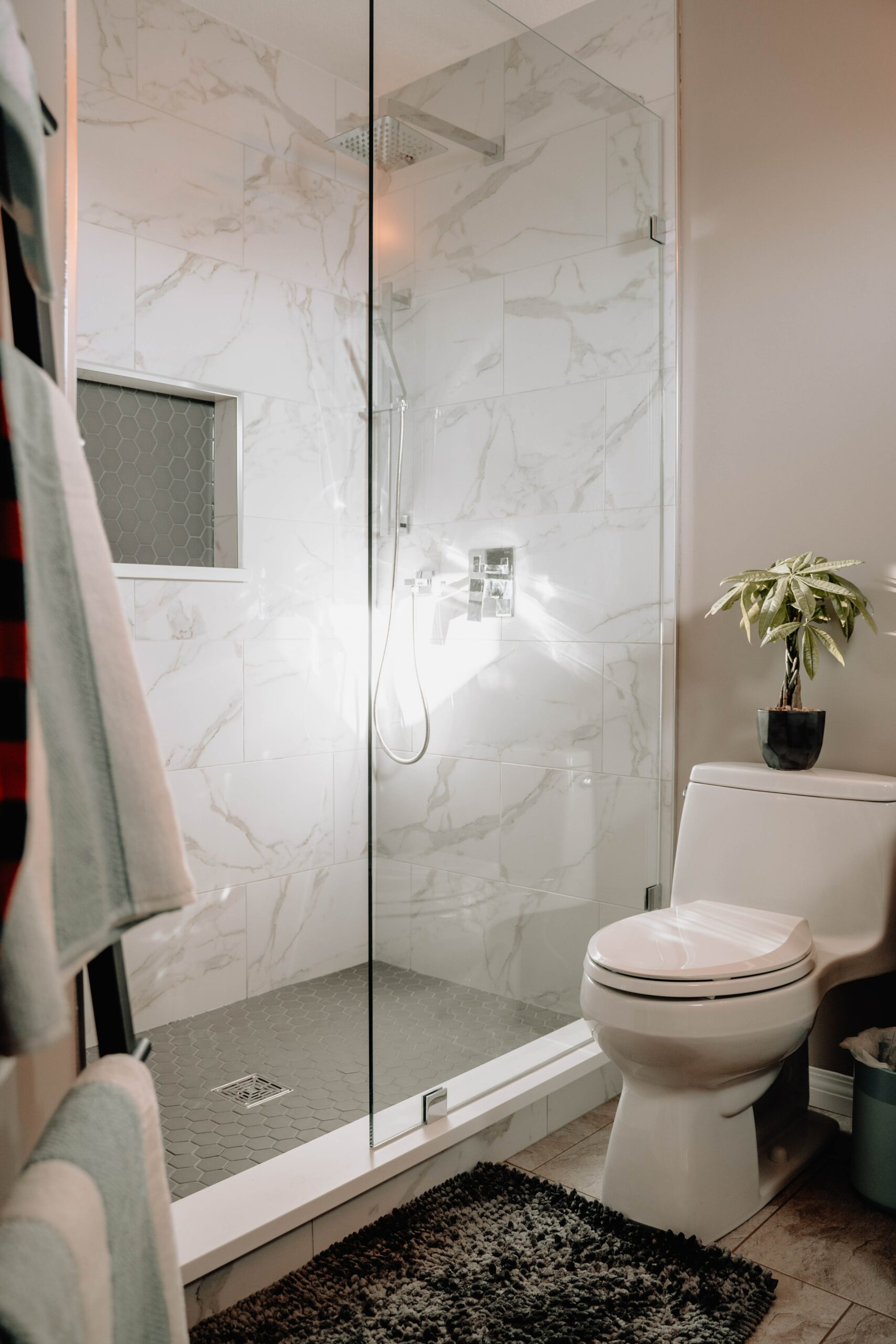 Considerations for Doorless Houston Frameless Showers | Shower Doors