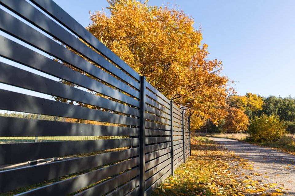 Edifort Luxury Aluminum Horizontal Fence Panel – 96″ x 60″ Modern Architectural Privacy Fencing with Post Selected by 8 Clients for Active Projects in the Past 48 Hours. Trusted by architects and