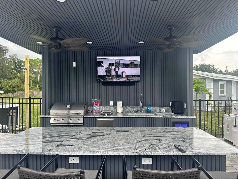 How Much Does an Outdoor Kitchen Cost in 2025? - EXT Cabinets