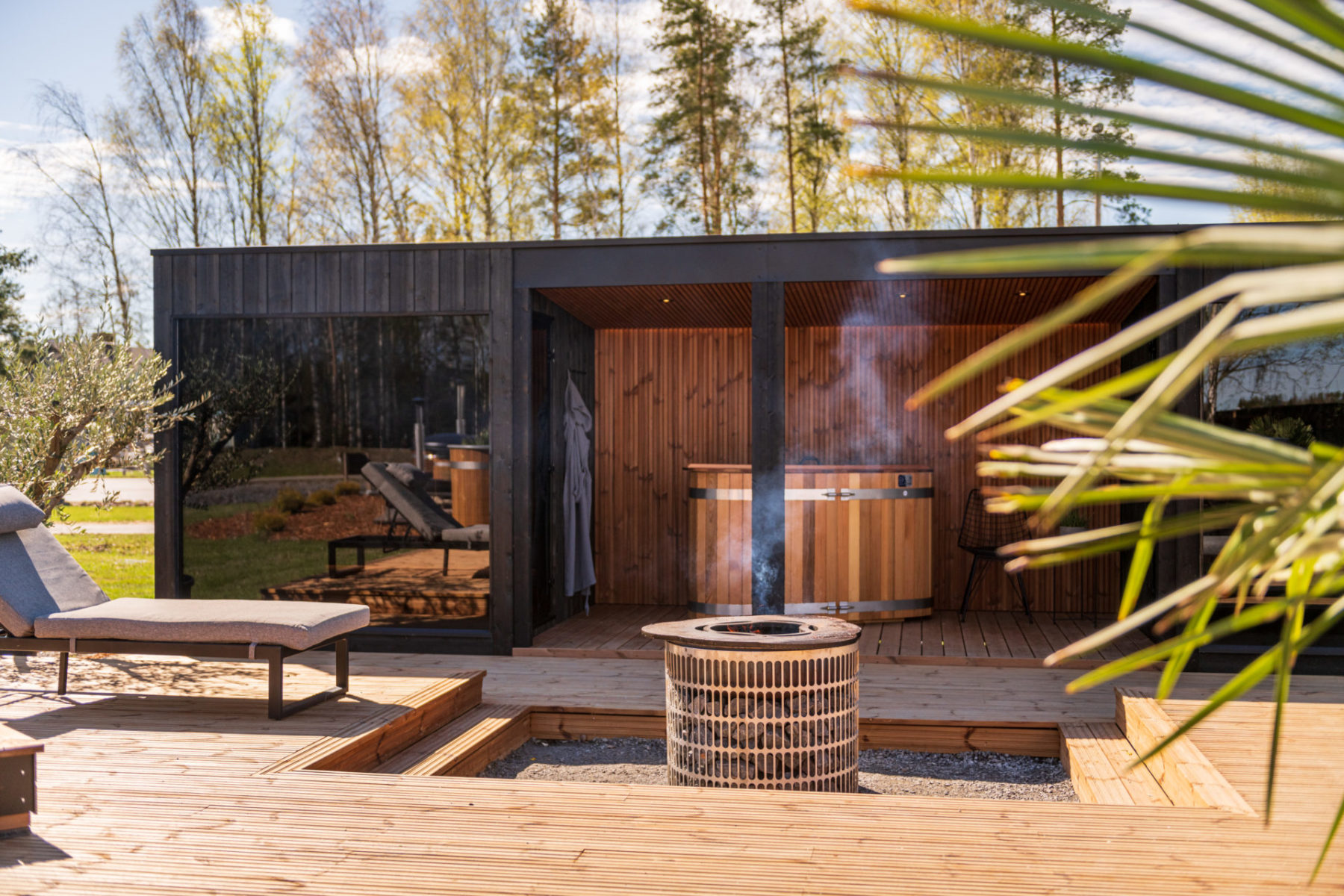 How to create your own outdoor wellness oasis? - Sauna from Finland