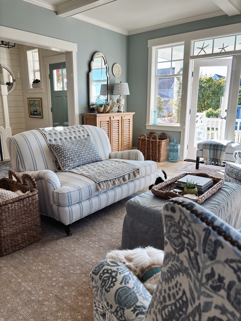 Living Room Cot Ideas Our Coastal Cottage Living Room Makeover The Inspired Room