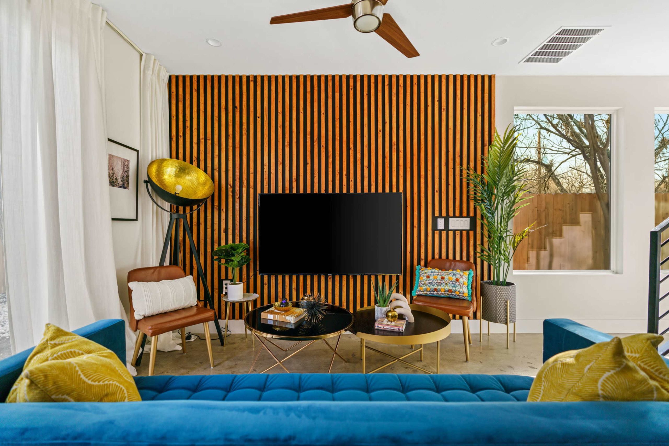 Luxury Mid-Century Modern Artistic Space with Bright Light, Austin, TX | Event | Peerspace