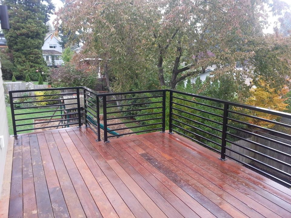 Modern Horizontal Deck Railing Installation Seattle & Puget Sound | American Railworks