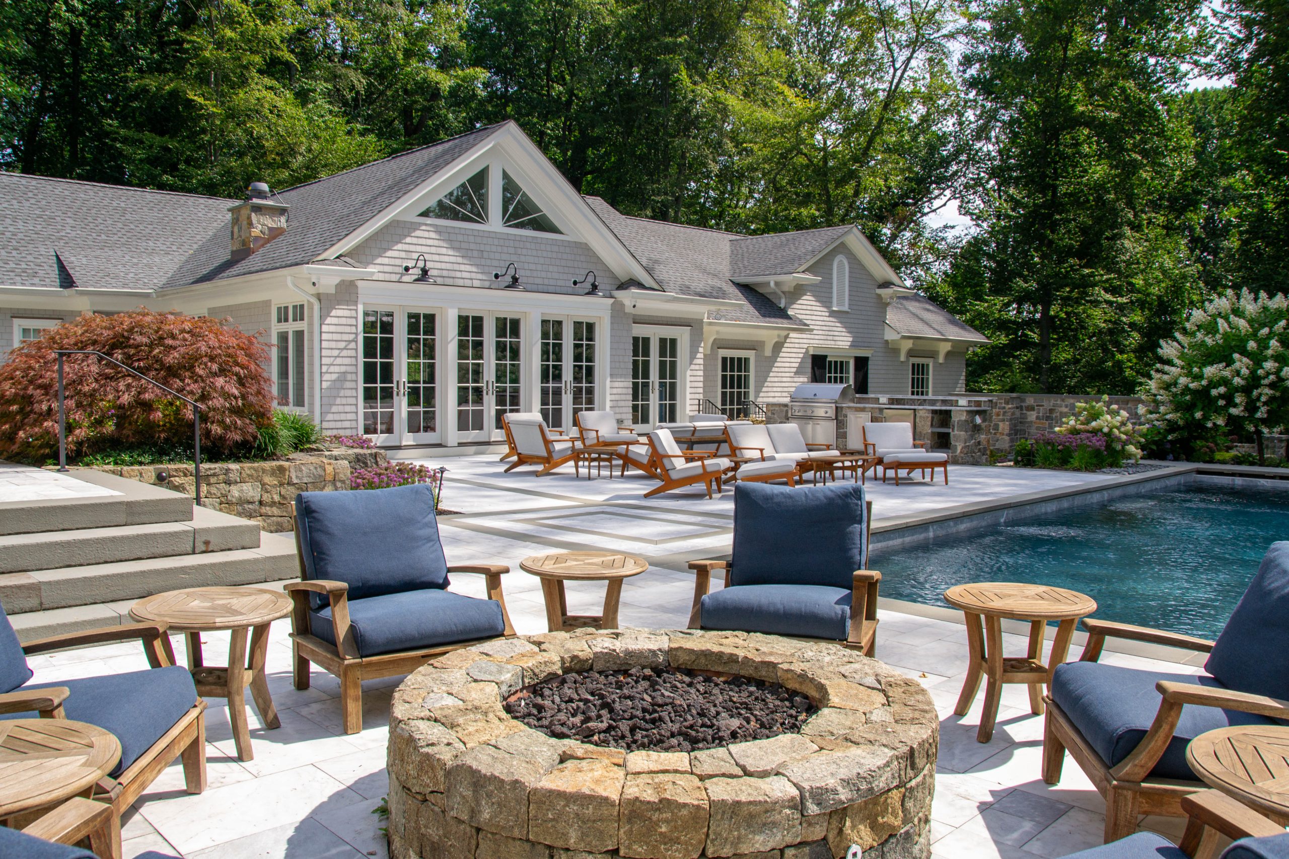 Modern Pool Spa & Patio Design