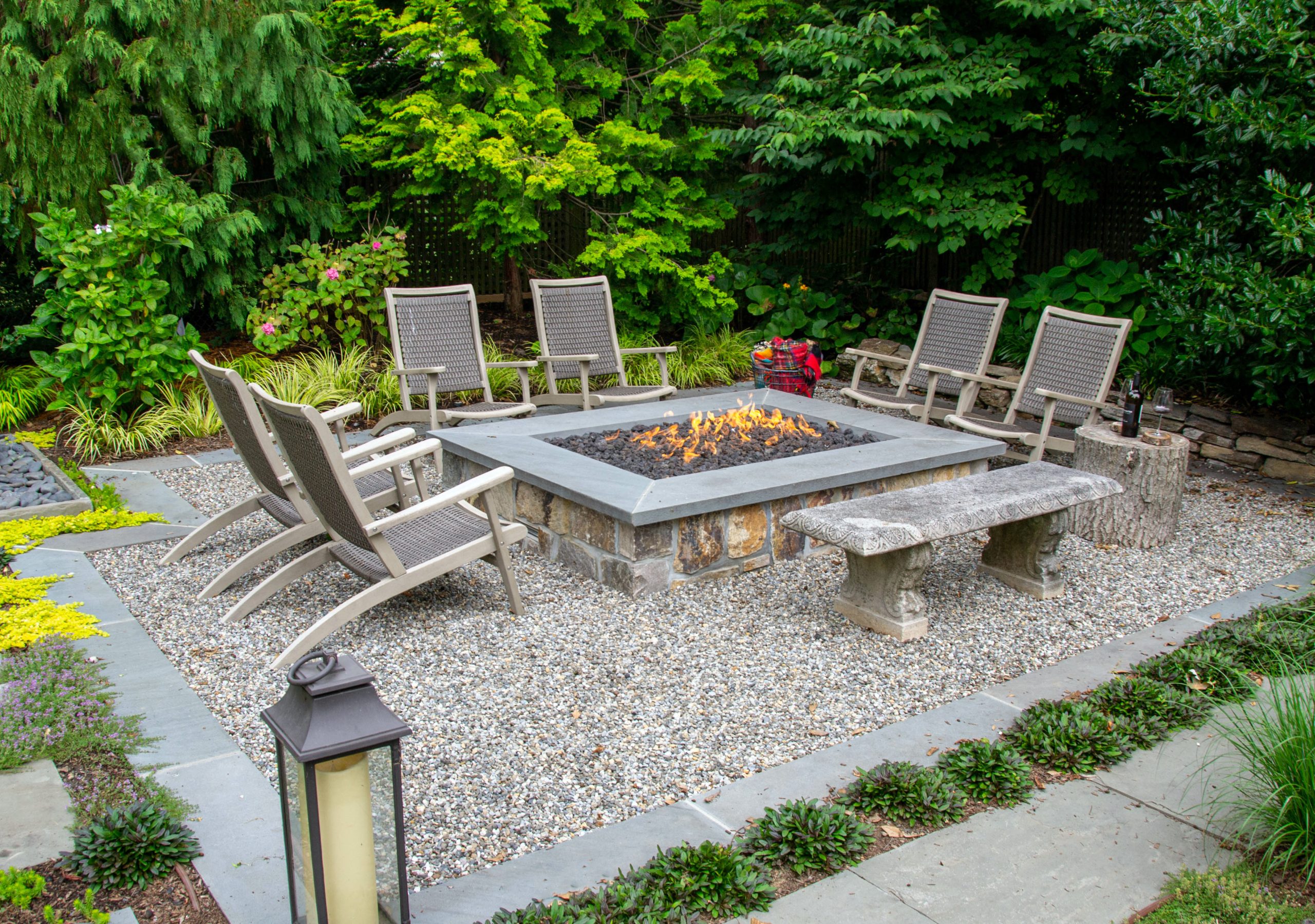 Outdoor Fire Pit Ideas for Your Backyard Space