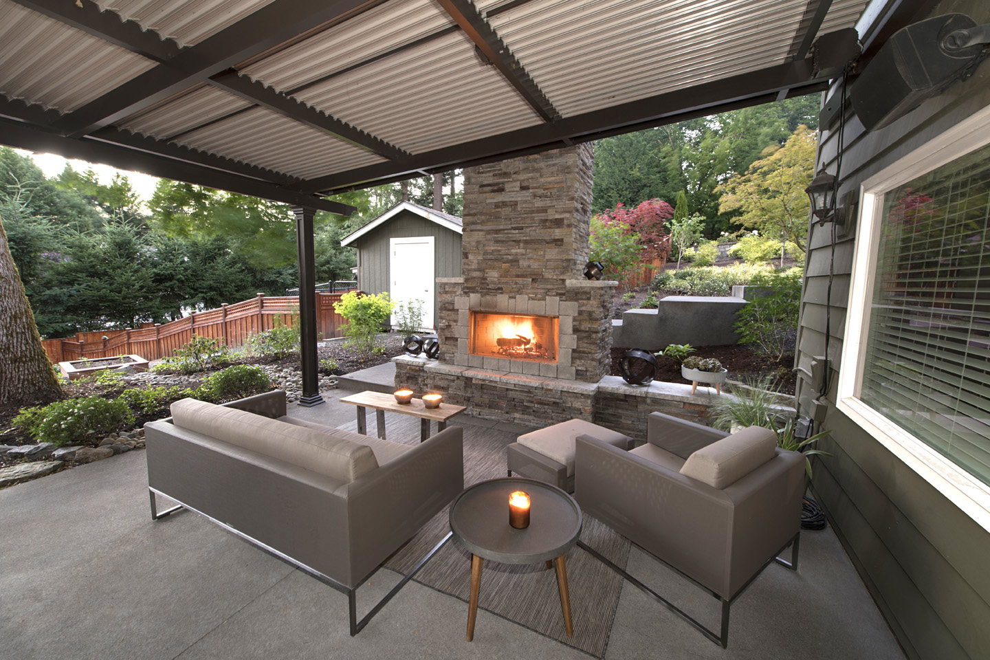 Outdoor Fireplaces - Premier Backyard Living