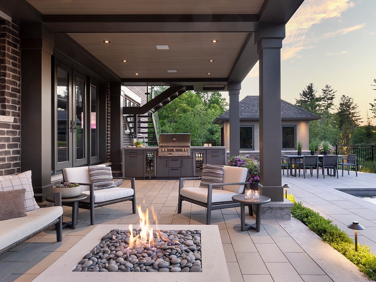 Outdoor Kitchen Layouts: 5 Proven Designs & Pro Tips | Outeriors