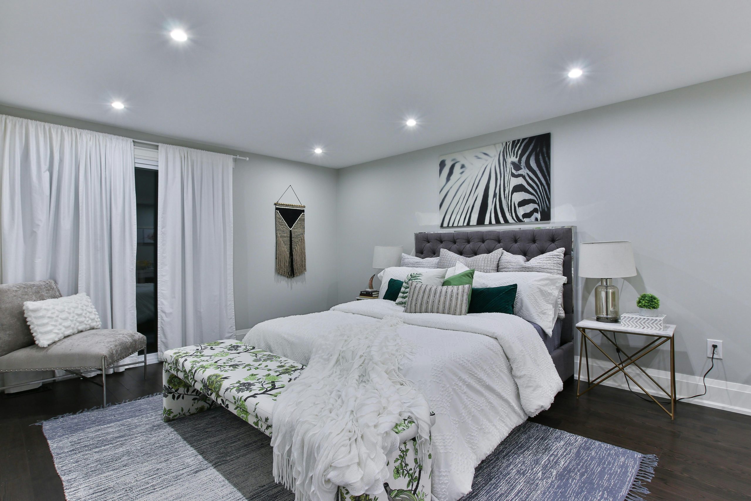 photo of bed room