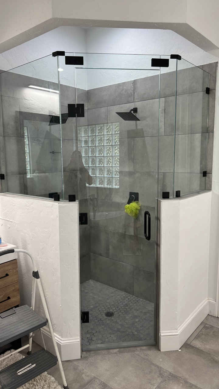 Pony Wall Showers Glass Install Gallery - Elite Shower of Plano