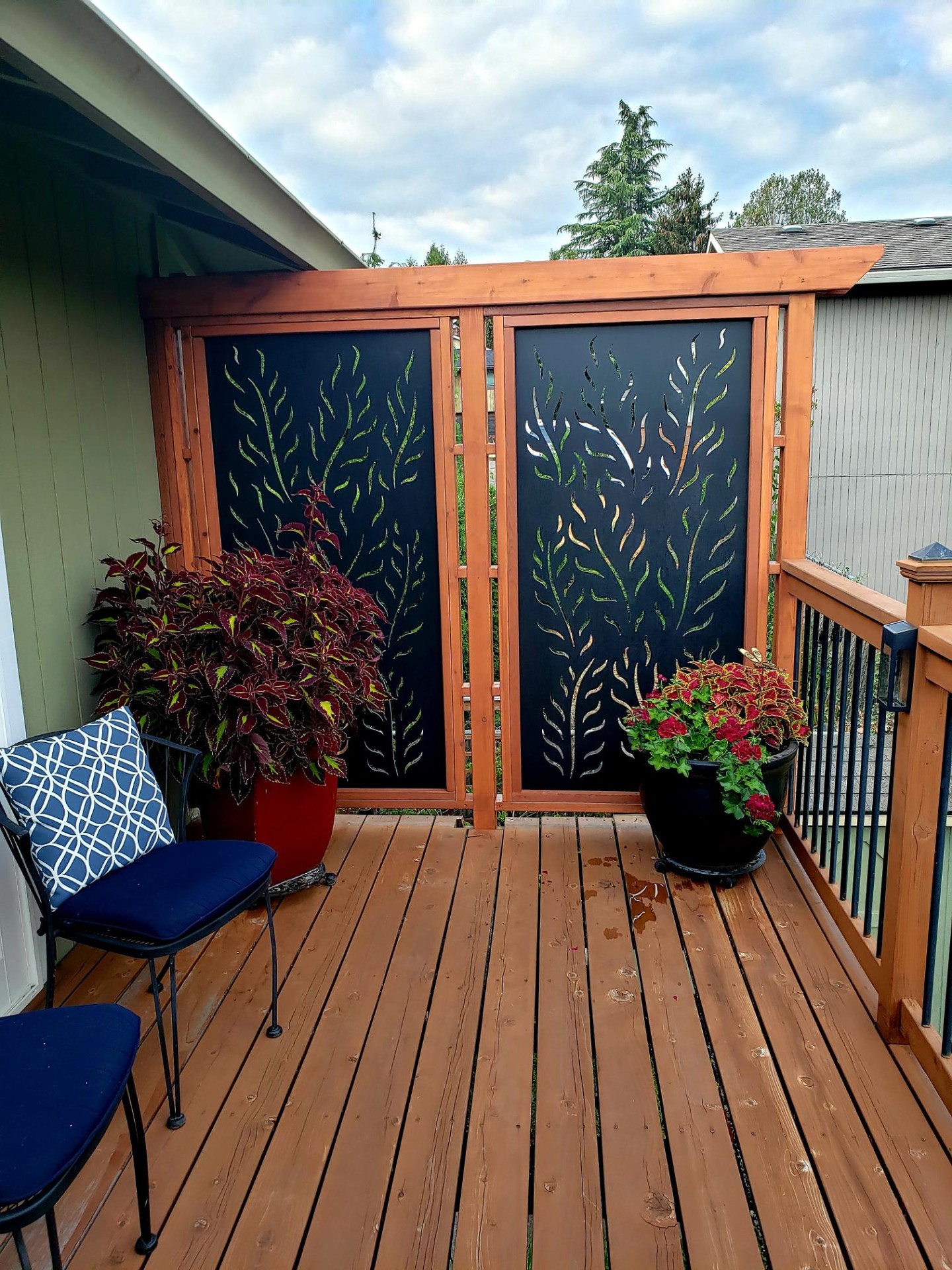 Privacy with Fern Privacy Screens | CORE Systems