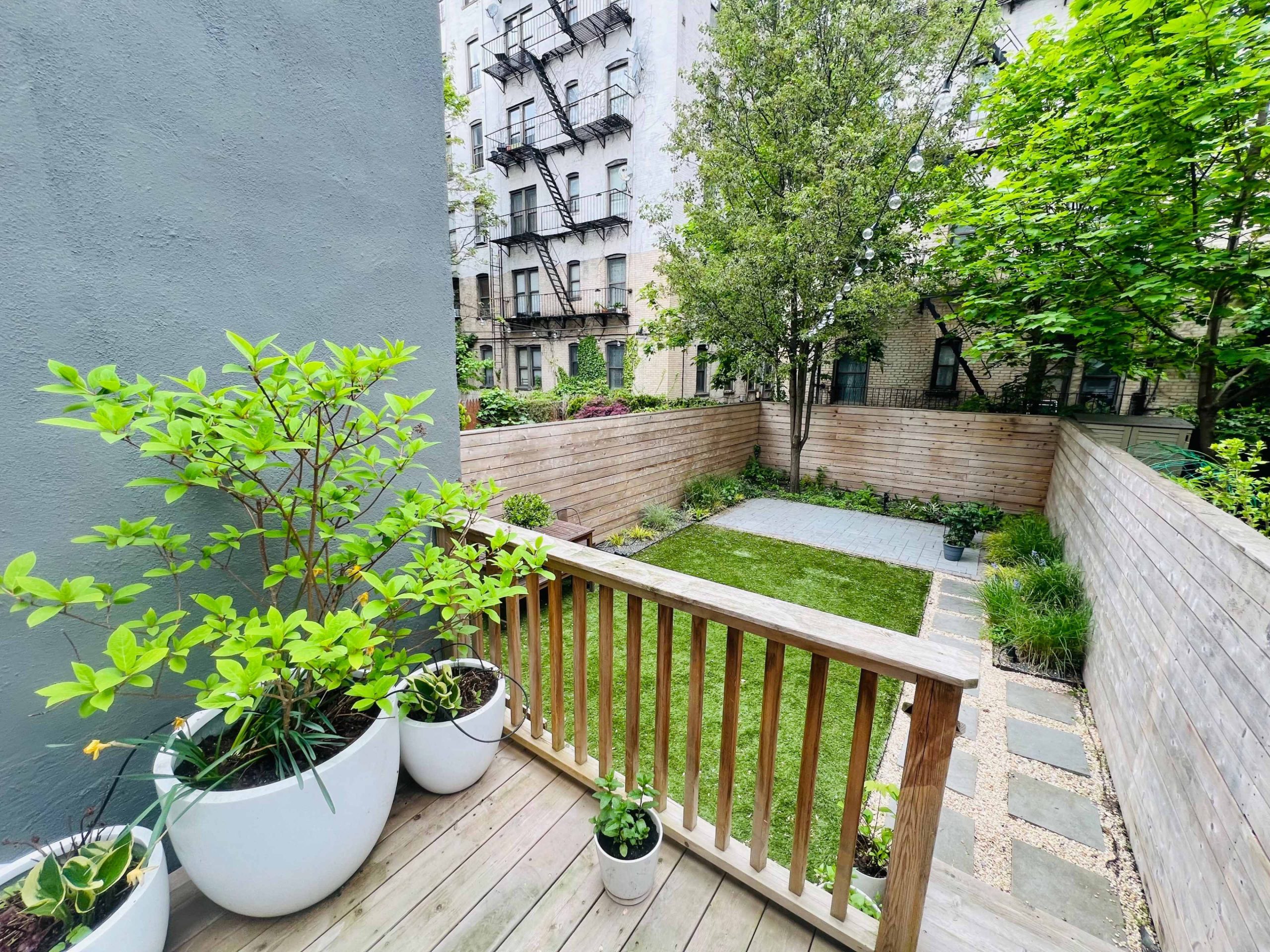 Quiet Townhouse Backyard, Full Kitchen & Family Room, Brooklyn, NY | Production | Peerspace