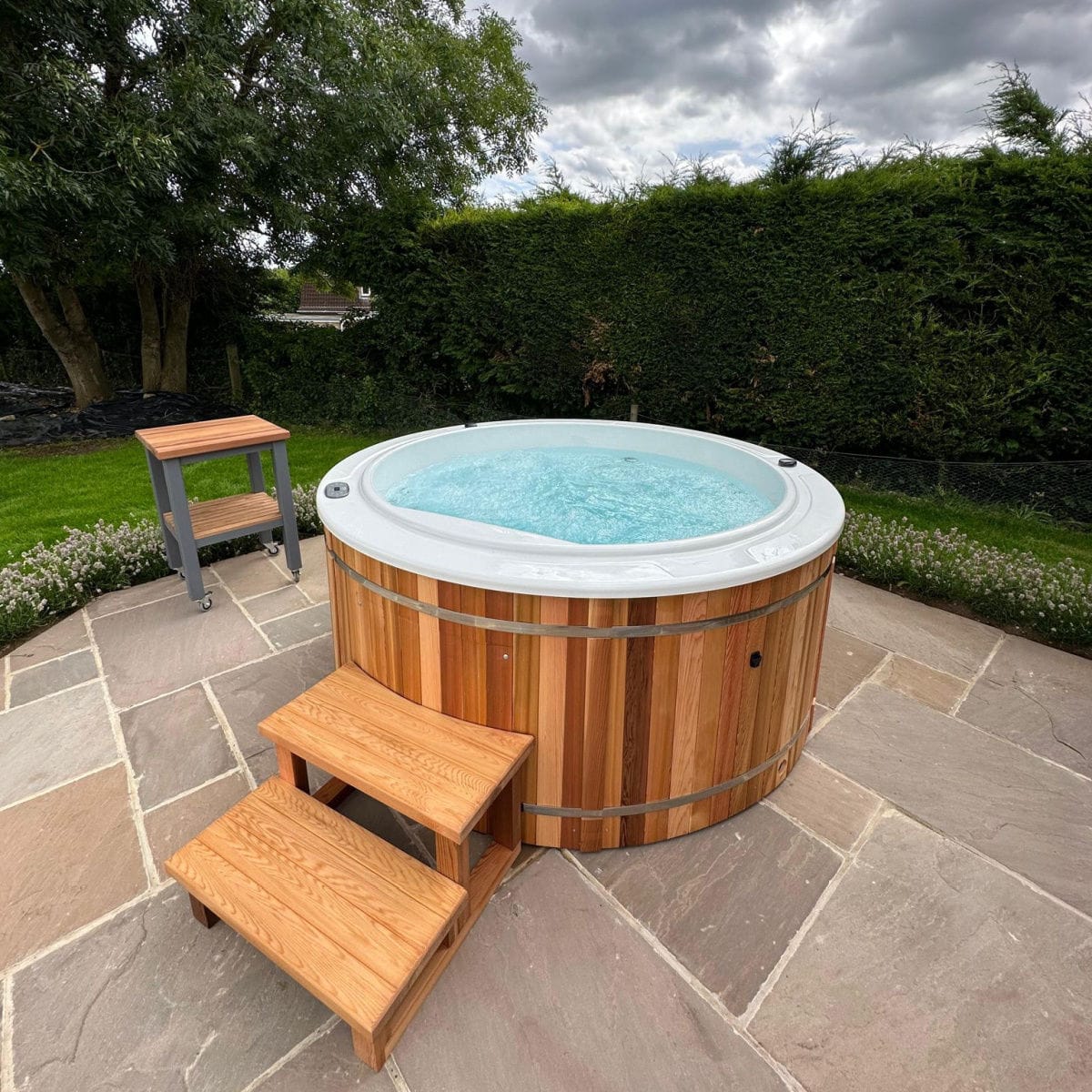 Recessed hot tub - Premium WIFI - Urban Cedar Hot Tubs and Saunas - above-ground / round / 5-person