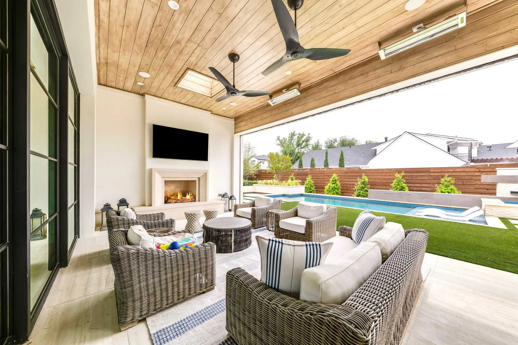 The Art of Outdoor Living: Transforming Your New Home's Patio or Verandah