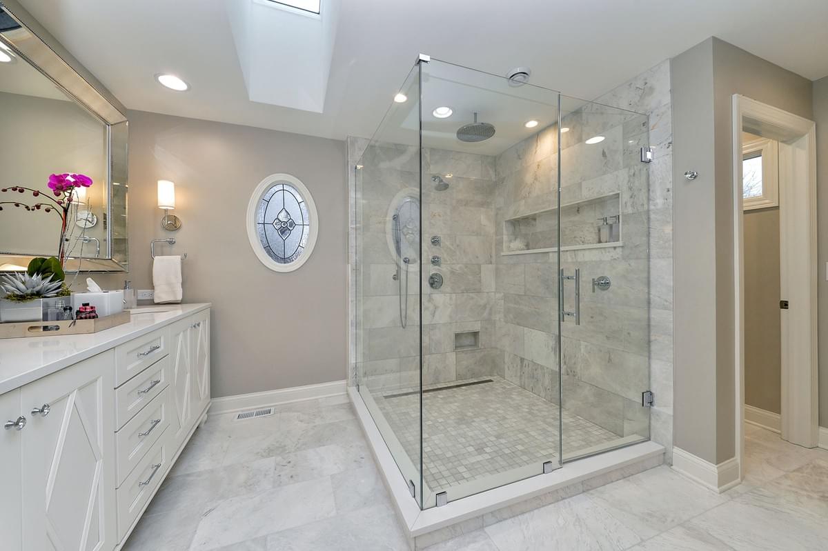 Why Should You Choose a Doorless Shower When Renovating...